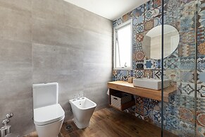 Elegante y Moderno Duplex en Chacras