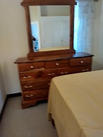 Remarkable 2-bed House in Old Harbour