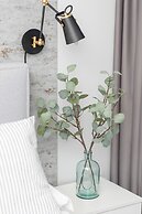 Port Marine With Sea View by Renters