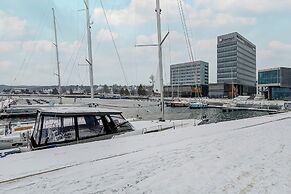 Port Marine With Sea View by Renters