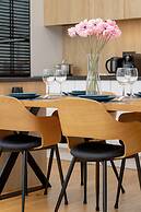 Port Marine With Sea View by Renters