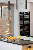 Port Marine With Sea View by Renters