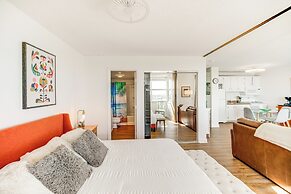 Fort Myers Beach Studio w/ Balcony & Views!