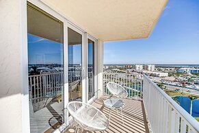 Fort Myers Beach Studio w/ Balcony & Views!