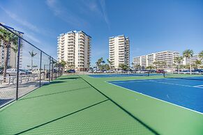 Fort Myers Beach Studio w/ Balcony & Views!