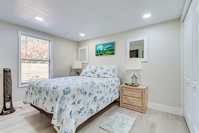 Gulf Breeze Home w/ Deck: Walk to Public Boat Ramp