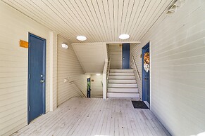 Cozy Condo w/ Patio: 1 Mi to Wintergreen Resort!