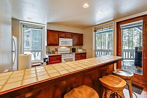 Meadow Creek Golf Resort Condo: Skiing & Lake Life