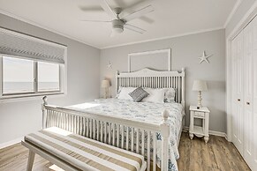 Ocean Isle Beach Condo w/ Balcony: Steps to Shore!
