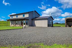 Laptop-friendly Grangeville Getaway w/ Fire Pit!