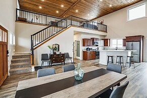 Laptop-friendly Grangeville Getaway w/ Fire Pit!