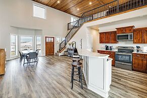 Laptop-friendly Grangeville Getaway w/ Fire Pit!