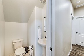 Laptop-friendly Grangeville Getaway w/ Fire Pit!