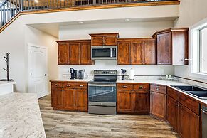 Laptop-friendly Grangeville Getaway w/ Fire Pit!