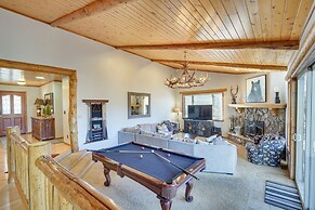 Big Bear Lake Cabin w/ Hot Tub & Gas Fire Pit!