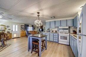 Near Hiking & Wineries: Charming Camp Verde Home!