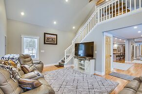 Modern Bridgton Vacation Rental ~ 12 Mi to Slopes!