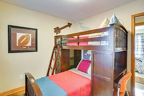 Charming Savage Home w/ Yard: 18 Mi to Minneapolis