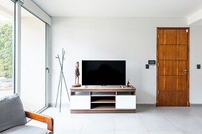 Moderna Casa con Estilo en Chacras