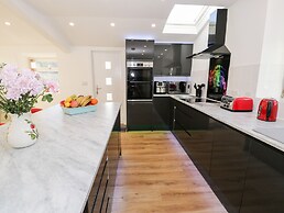 The Cottage at Cromlech Manor Farm