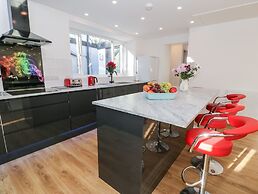 The Cottage at Cromlech Manor Farm