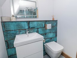 Valley View Hideaway