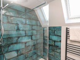 Valley View Hideaway