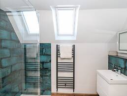 Valley View Hideaway