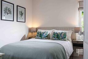 Beautiful Cotswold Cottage in Rodborough, Stroud