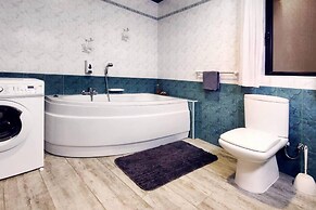 Peaceful Haven With Stunning Views Close to sea