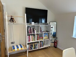 Immaculate Studio Apartment Just Outside Penzance