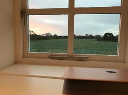 Immaculate Studio Apartment Just Outside Penzance