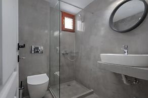 Eleon Suites & Apartments