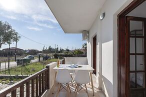 Eleon Suites & Apartments