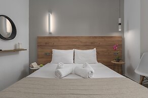 Eleon Suites & Apartments