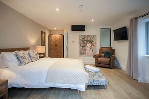 The Sleeping Giant - Pen Y Cae Inn