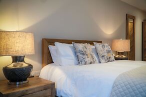 The Sleeping Giant - Pen Y Cae Inn