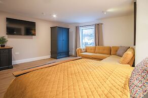 The Sleeping Giant - Pen Y Cae Inn