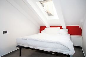 HOSTING DREAMS ATTICS DUOMO