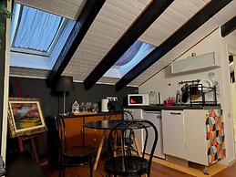 HOSTING DREAMS ATTICS DUOMO