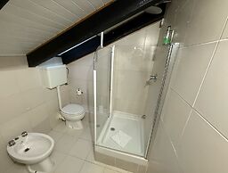 HOSTING DREAMS ATTICS DUOMO