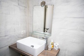 HOSTING DREAMS ATTICS DUOMO