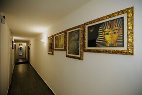 HOSTING DREAMS ATTICS DUOMO