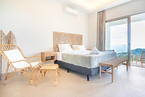 Casa Frenchie Luxury Oceanview Jungle Villa 12pp