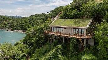 Tokipa at Punta Sayulita