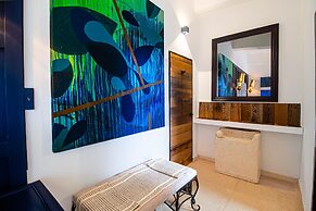 Villa Azure Ocean Suites