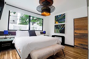 Villa Azure Ocean Suites