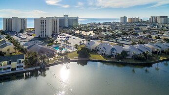 Shoreline Towers 1124 3 Bedroom Condo by RedAwning
