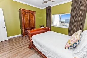 Shoreline Towers 1124 3 Bedroom Condo by RedAwning