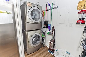 Shoreline Towers 1124 3 Bedroom Condo by RedAwning